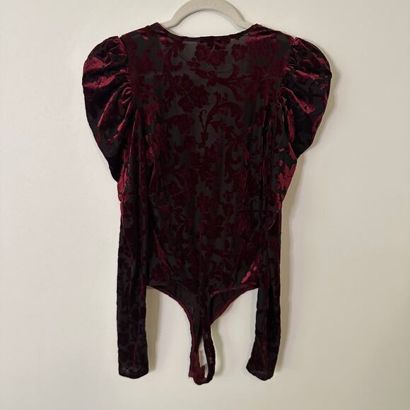 Free People Intimately black & red velvet mesh long sleeve bodysuit size XS - Picture 3 of 11